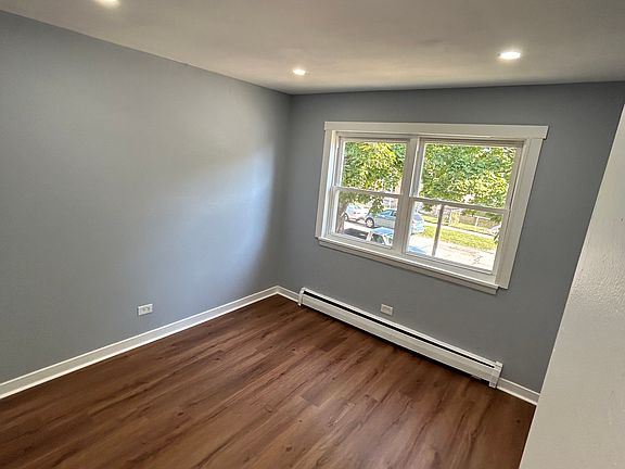 2nd image of 7240 S Park Ave #2