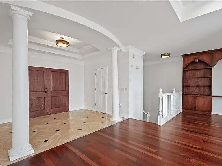3334 Peachtree Rd NE #1902 — Photo 5