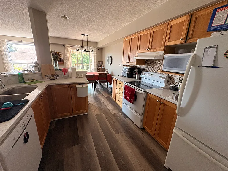 717 Karlsfeld Rd — Photo 5
