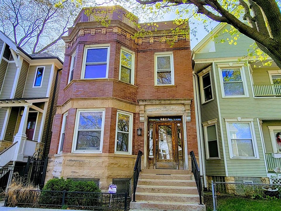 Classic brick 2-Flat