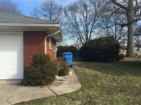 4th image of 26338 Woodworth Cir