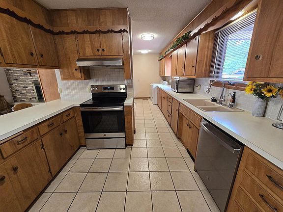 5th image of 217 Northridge Dr