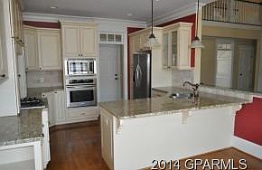 3rd image of 908 Wickham Dr