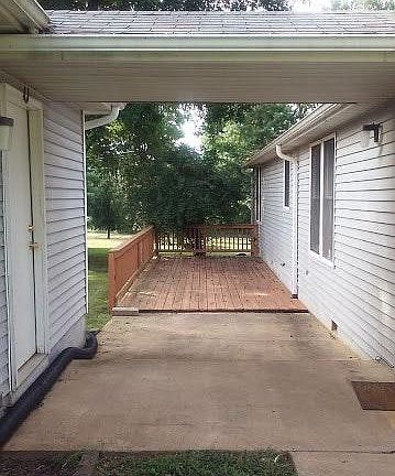5th image of 9314 Robert E Lee Dr