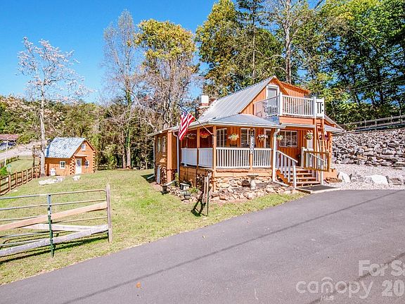 3rd image of 206 Mitchell Trail Rd