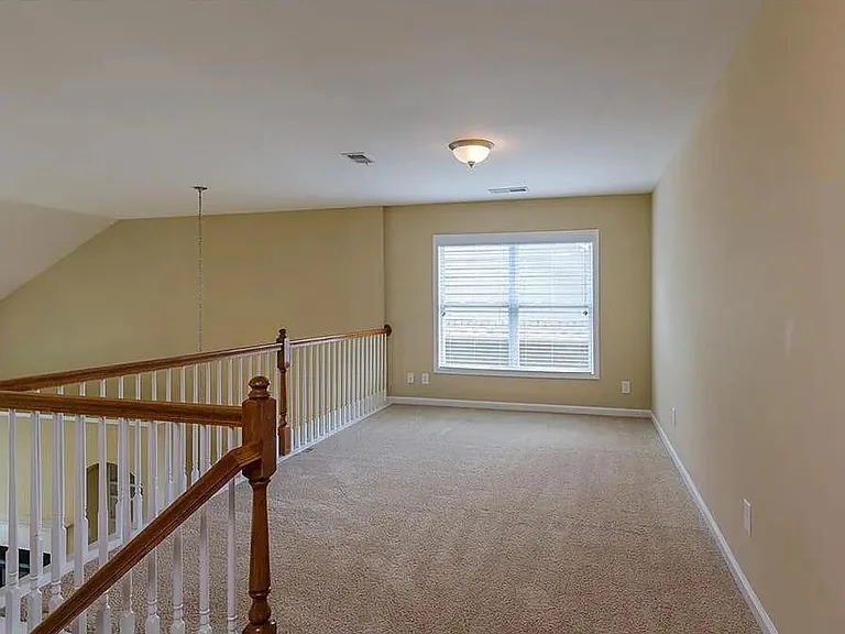 3775 Silver Springs Rd — Photo 15