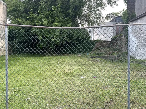 6726 Bass St, Philadelphia, PA 19119