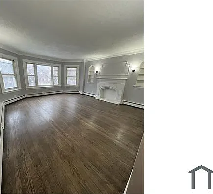 3 bed, 1100 sqft, $1,674 — Photo 1
