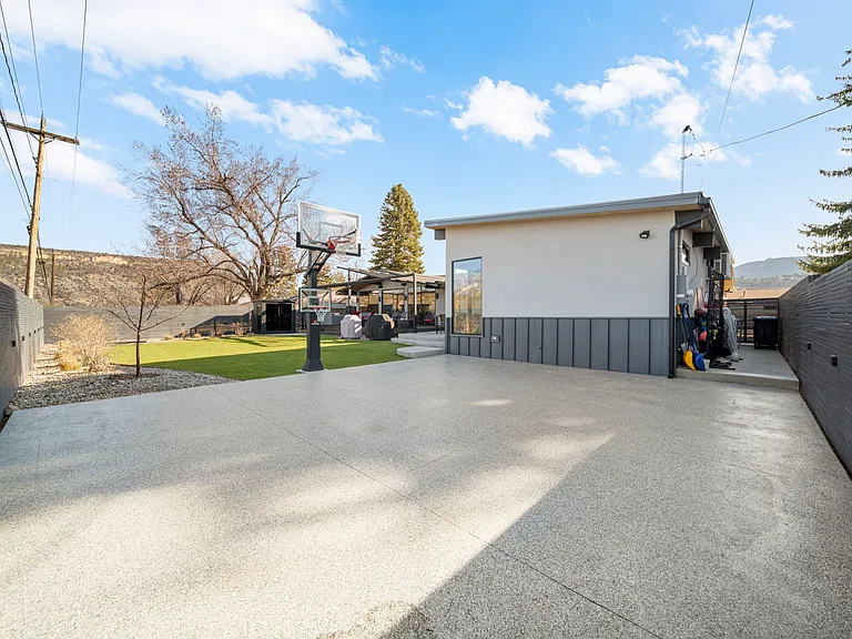 2713 Mesa Ave — Photo 36