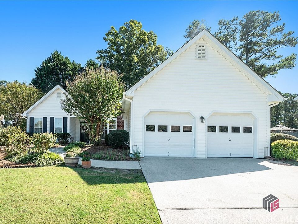 1st image of 425 Madison Chase Drive
