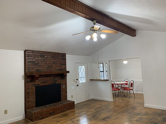 3rd image of 117 N College Ave
