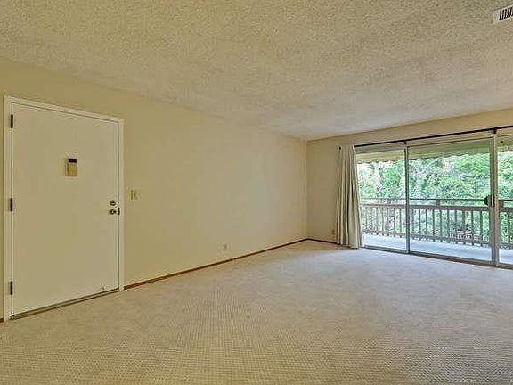 4th image of 1041 Alta Mira Dr APT B