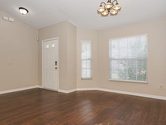 5th image of 1561 Ortega Ave