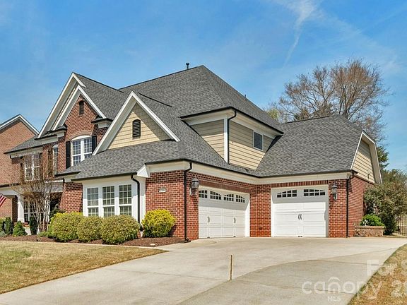 2nd image of 2709 Creek Manor Dr