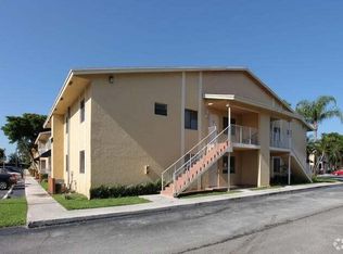 6043 10th Ave N APT 130, Greenacres, FL 33463