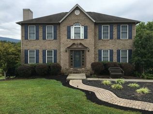 626 Crystal Anne Ln, Roanoke, VA 24019