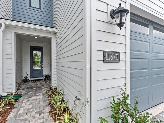 4th image of 11370 Newtonian Blvd
