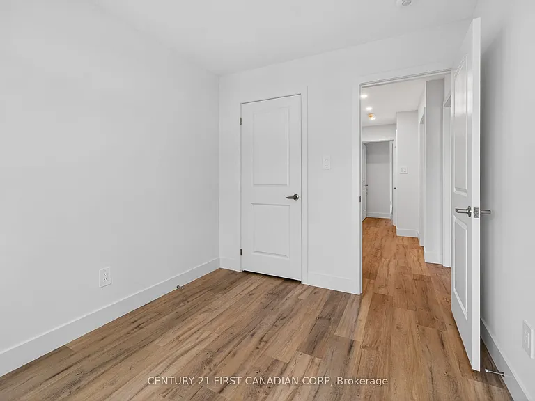 1595 Capri Cres #66 — Photo 21