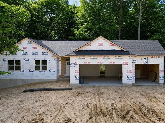2nd image of 1490 Oban Way