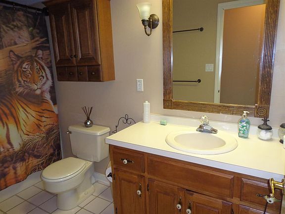 5th image of 50800 Woodbrook Dr