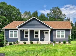 200 Seclusion Shores Dr, Mineral, VA 23117