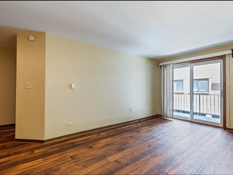 2325 N Neva Ave #104B — Photo 13