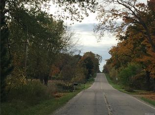 3329 N Mill Rd, Dryden, MI 48428