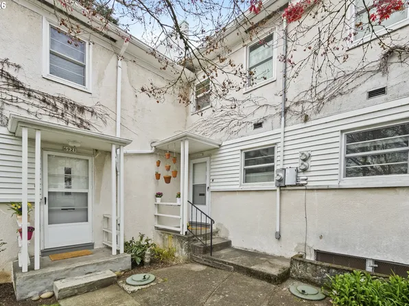 6923 NE Broadway St, Portland, OR 97213