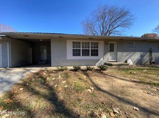 1821 Marcum Rd, Oneida, TN 37841