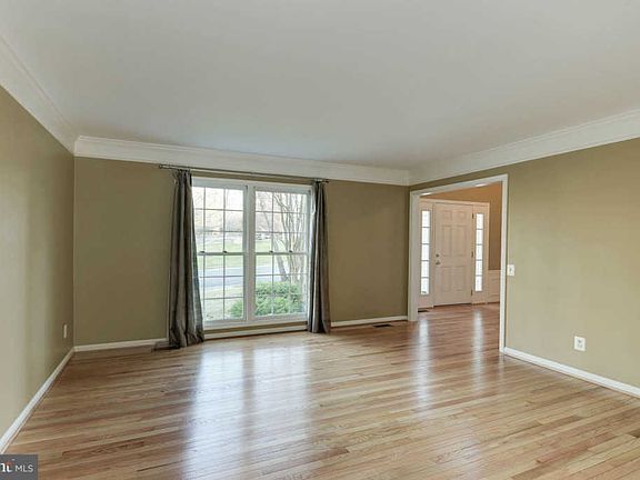 3rd image of 16934 Cass Brook Ln