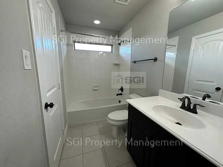 1704 Monahan Dr — Photo 17