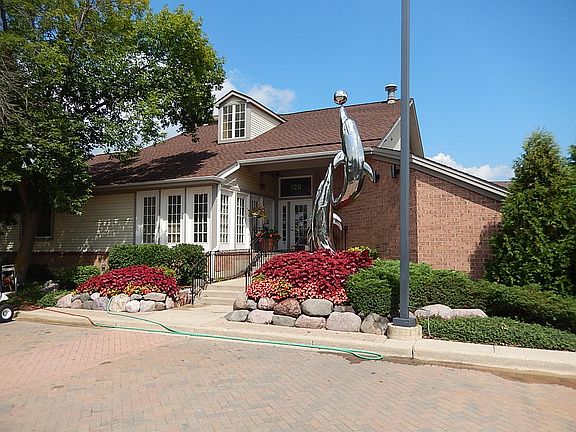 3rd image of 131 Crest Wood Ct APT 5