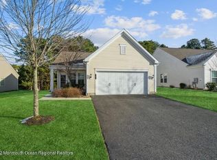 3 Ascot Ln, Manchester, NJ 08759