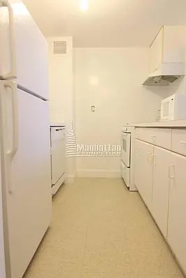 Rented by Manhattan Connection | media 18