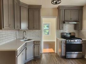 727 Grove St, Mamaroneck, NY