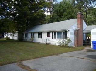 6 Winding Ln, Springfield, MA 01118