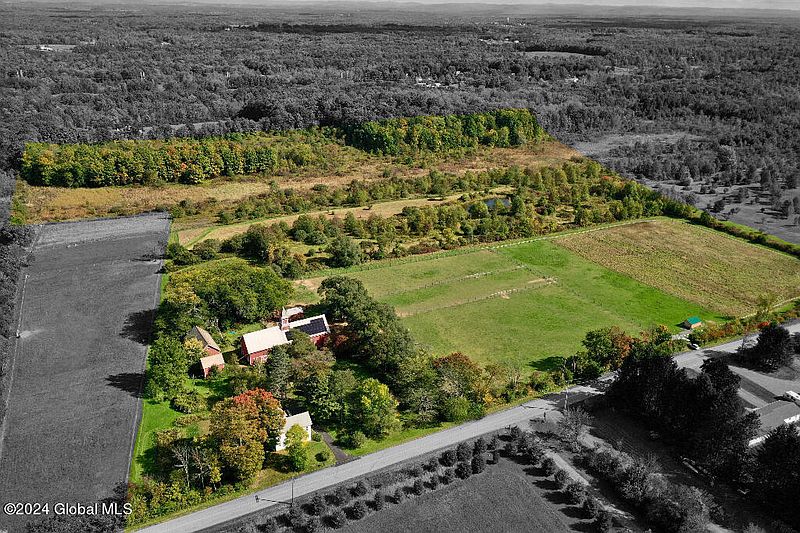 2nd image of 355 Finley Road