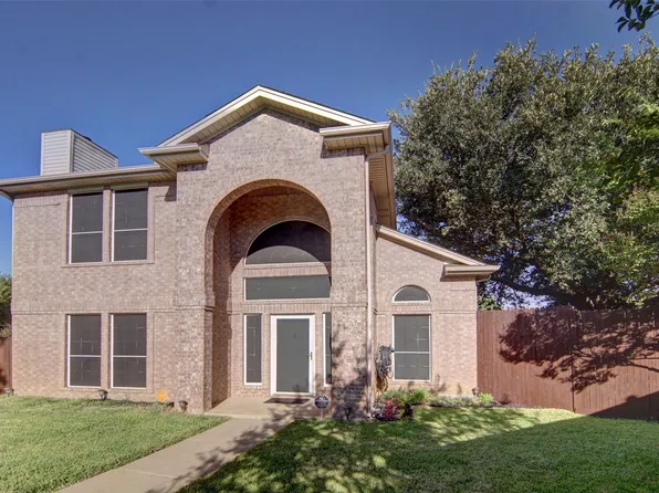 915 Greenridge Dr, Arlington, TX 76017