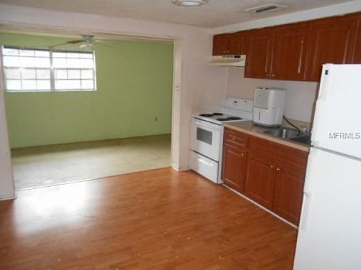 4th image of 6908 N Grady Ave