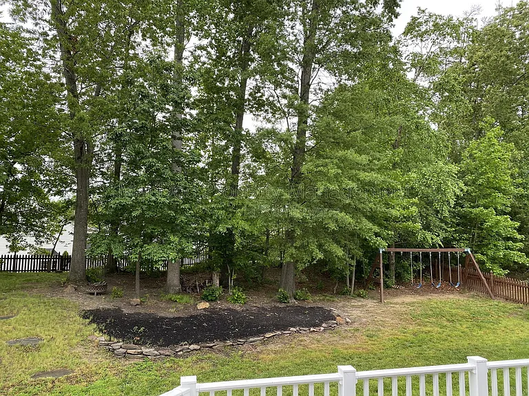 121 Riggs Rd — Photo 71