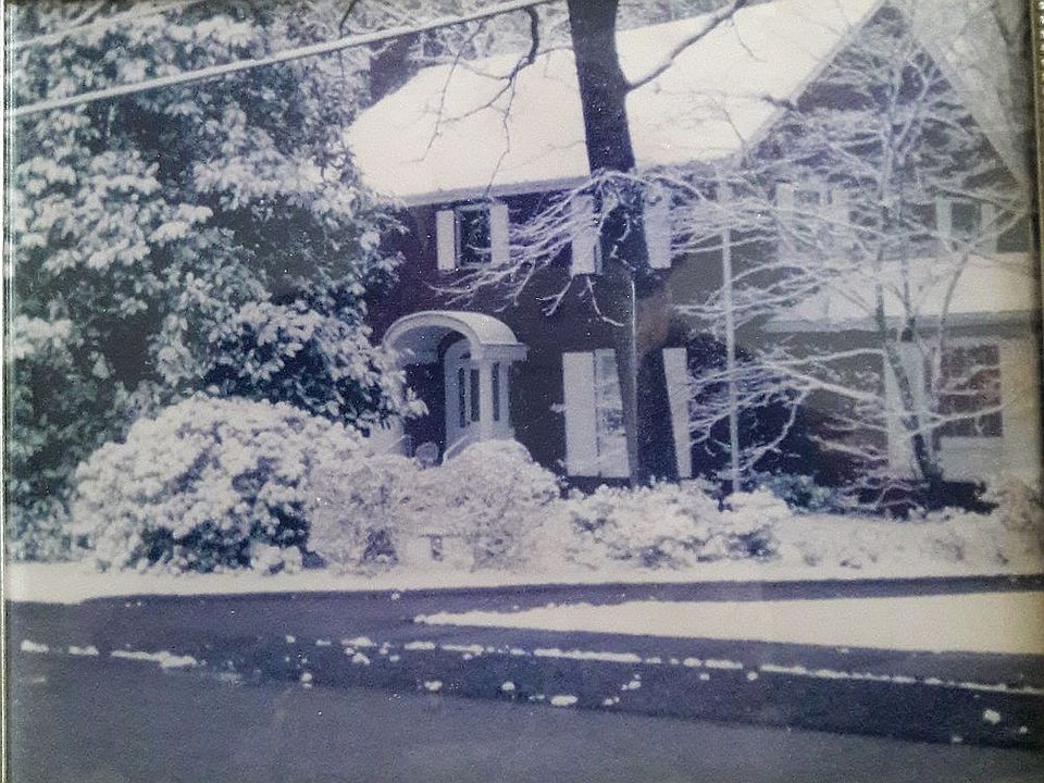 303 N B St, Easley, SC 29640 Zillow