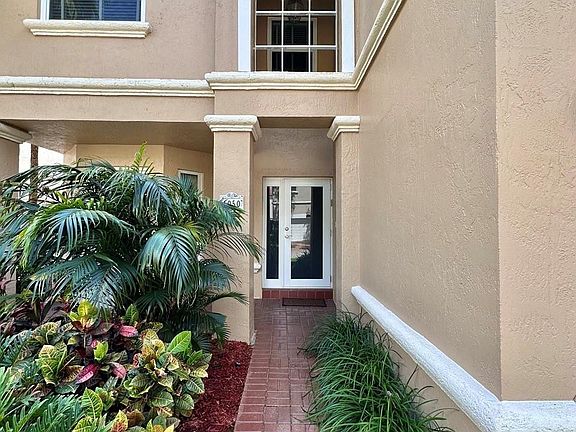 2nd image of 1050 Papaya Street