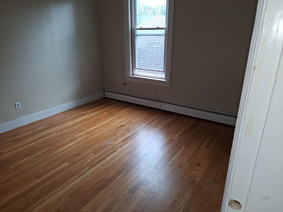 3rd image of 120 Trenton St #2