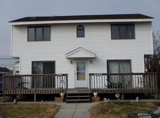 209 E Plaza Pl, Egg Harbor Township, NJ 08232