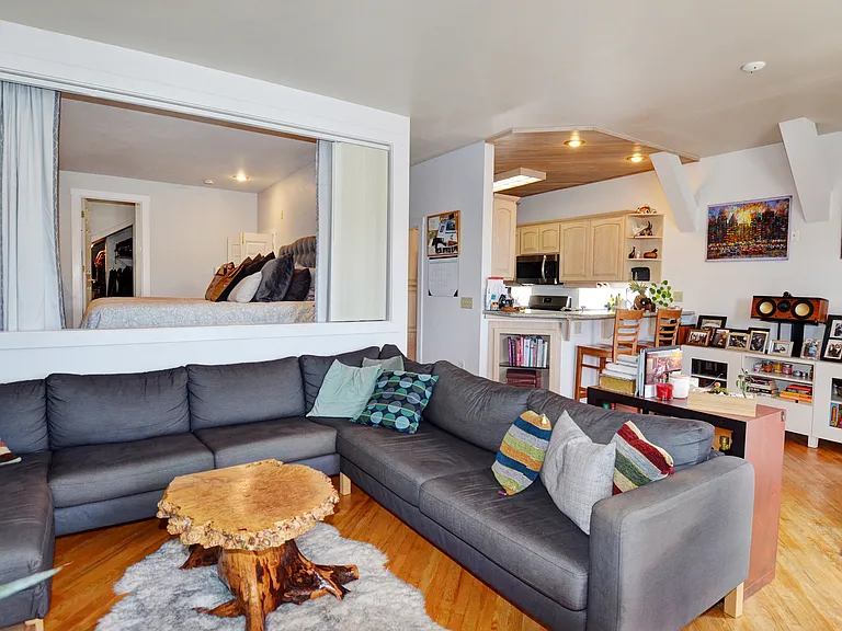 2215 Yale Ave E #Penthouse P — Photo 8