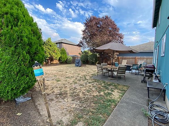 3rd image of 8005 NE 163rd Ave