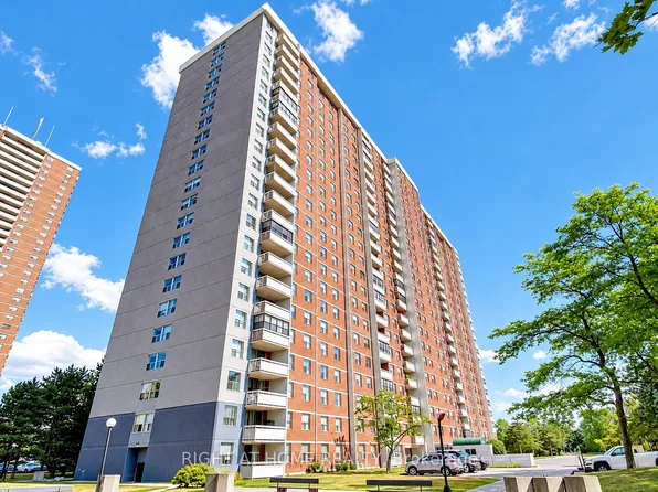 205 Hilda Ave #2212, Toronto, ON M2M 4B1