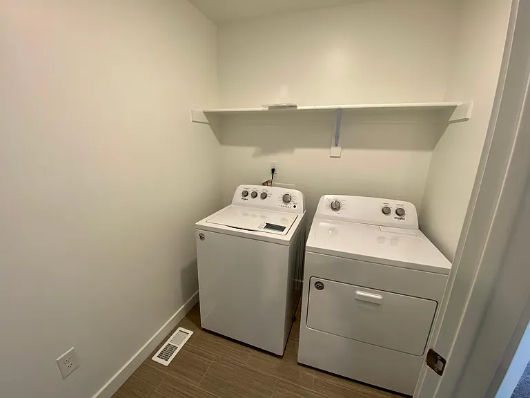 4258 W Bromwell Ct — Photo 13