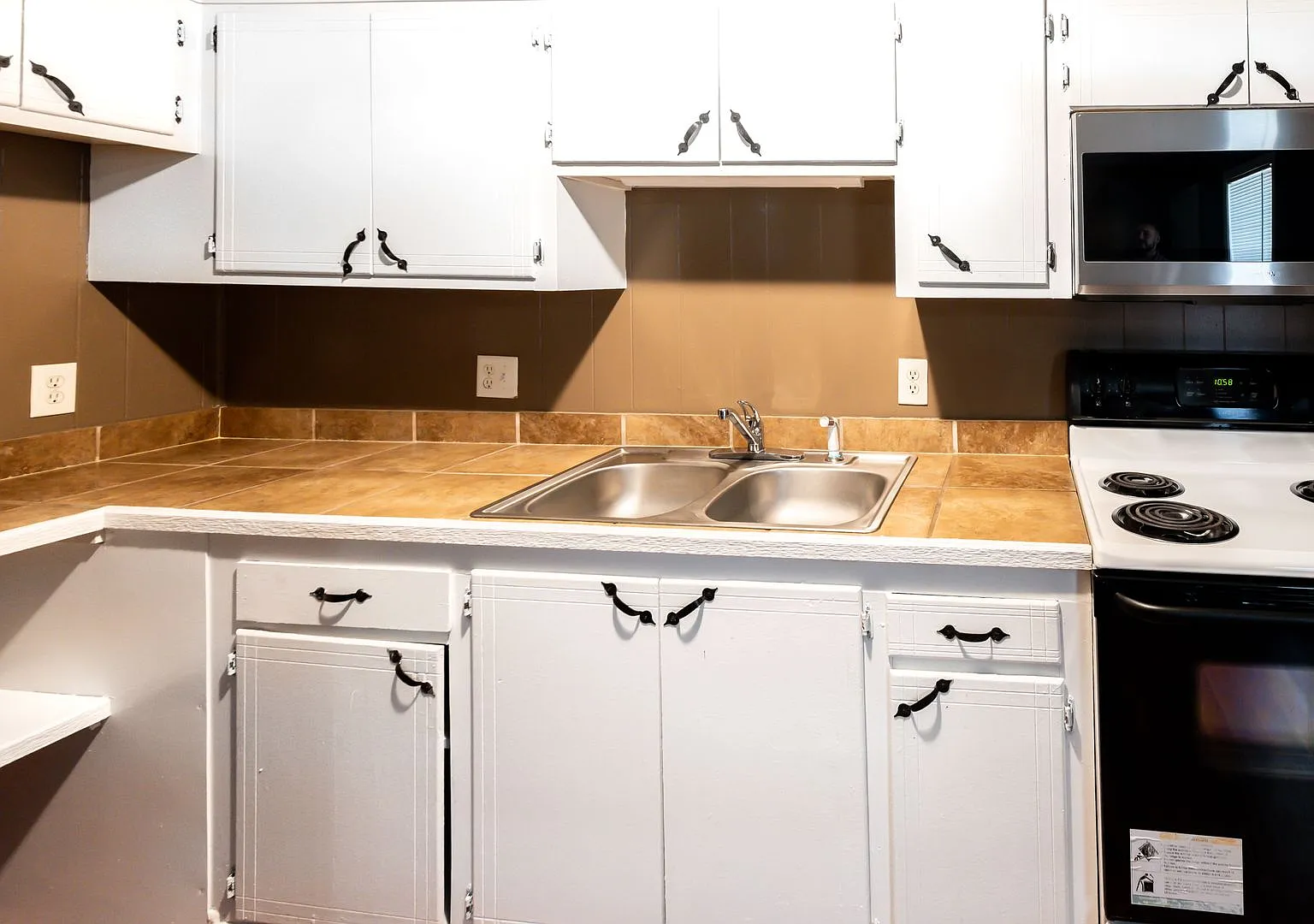 Campus Village Apartment Homes — Photo 1