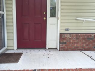 313 Moonlight Dr, Piscataway, NJ 08854